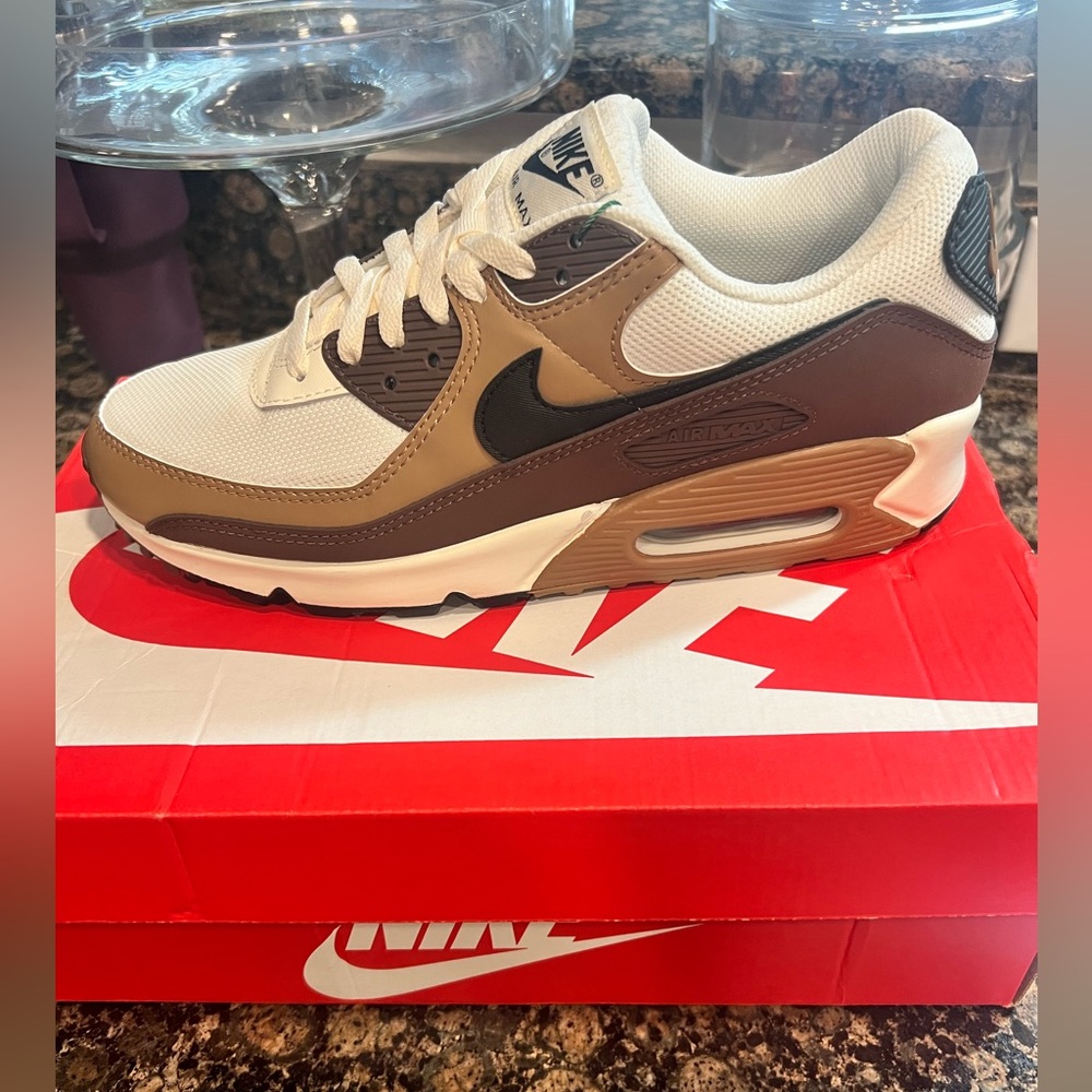 2021 Nike Air Max “Driftwood”